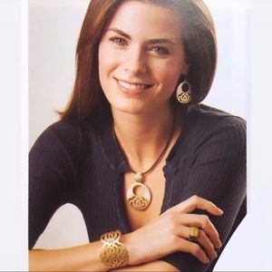 MOTHER-OF-PEARL Gold Earring Bracelet Jewelry Set